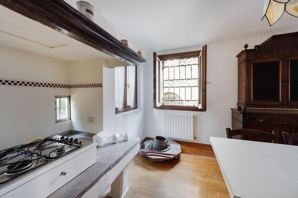 Walk On The Water ✧ 5 Minutes To Rialto Bridge Apartment Venice Exterior photo