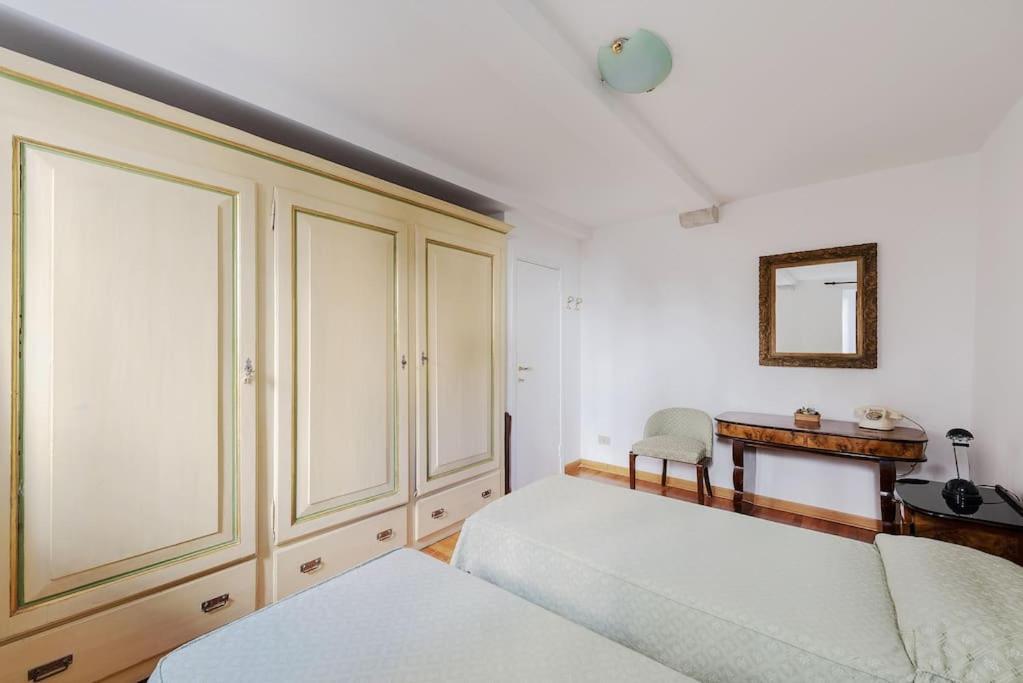 Walk On The Water ✧ 5 Minutes To Rialto Bridge Apartment Venice Exterior photo